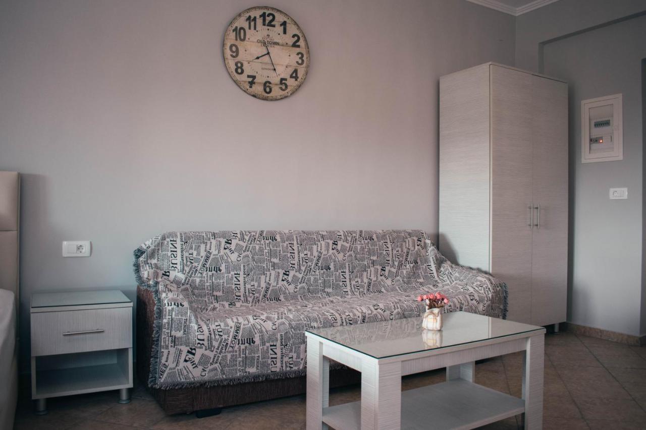 Home Apartments Parga