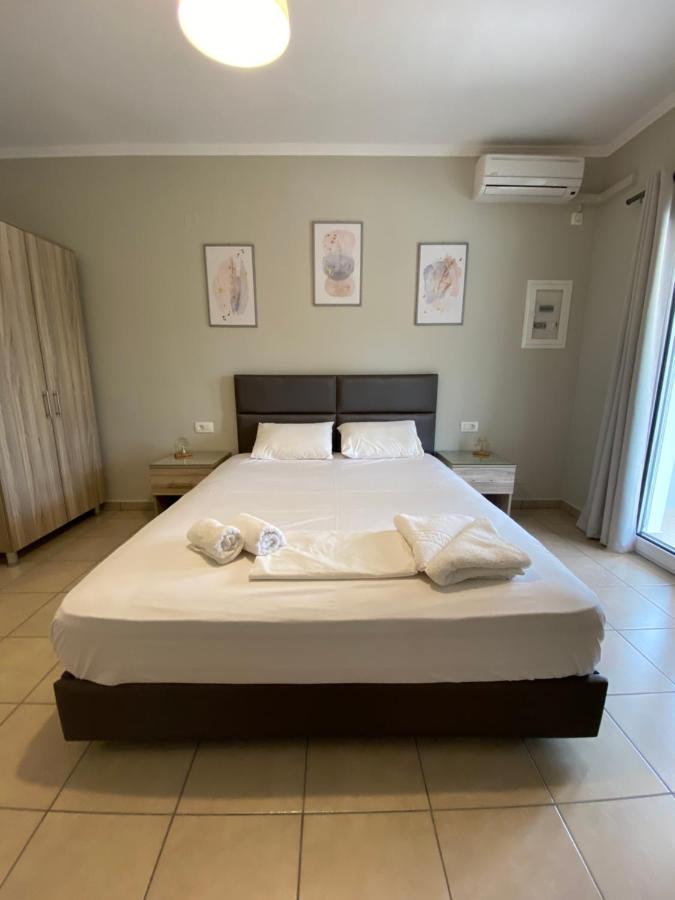 Home Apartments * Parga