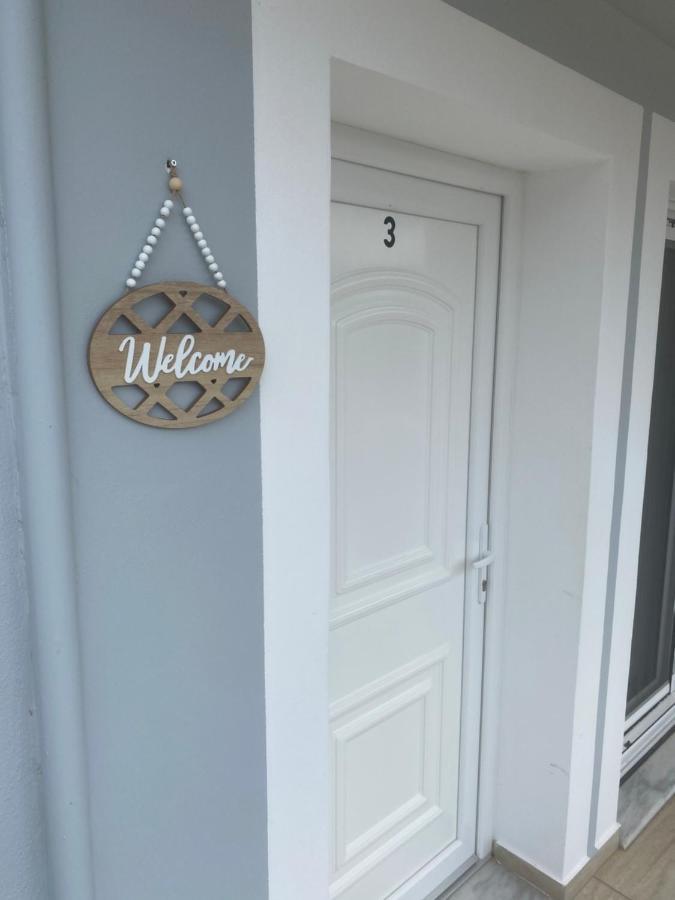 Home Apartments *